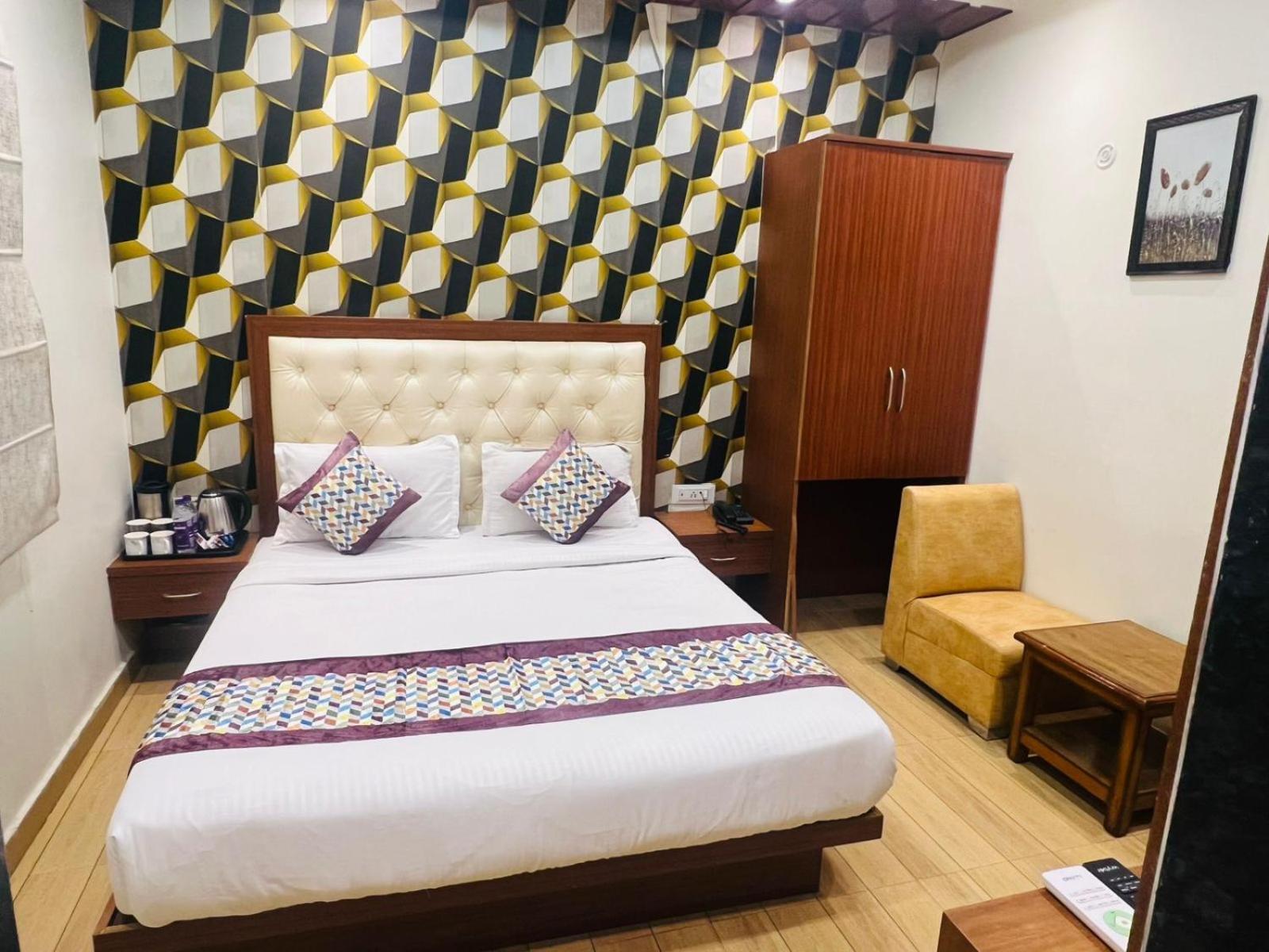 Hotel S V Grand — Photos 1